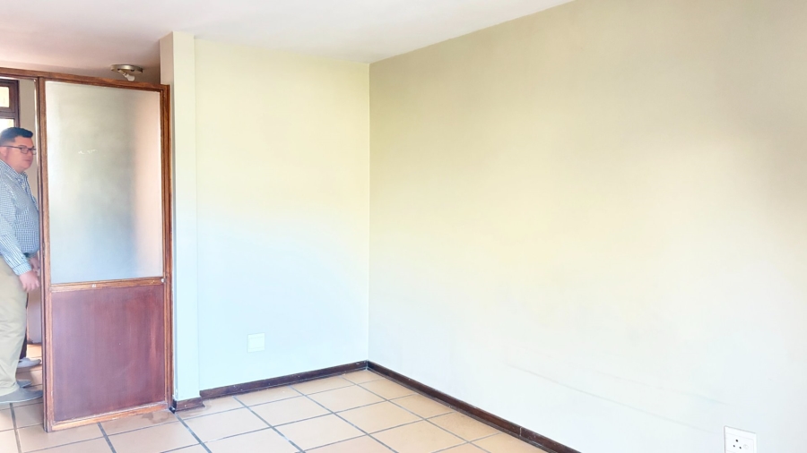 To Let 1 Bedroom Property for Rent in Dassie Rand North West